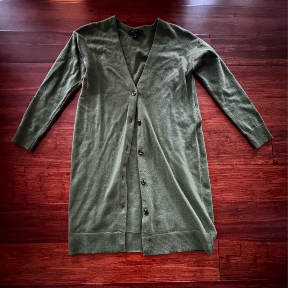 Ann Taylor Petite Wool Knit Longline Cardigan Sweater V Neck Button Olive Green